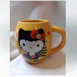Hello Kitty yellow Halloween spider mug